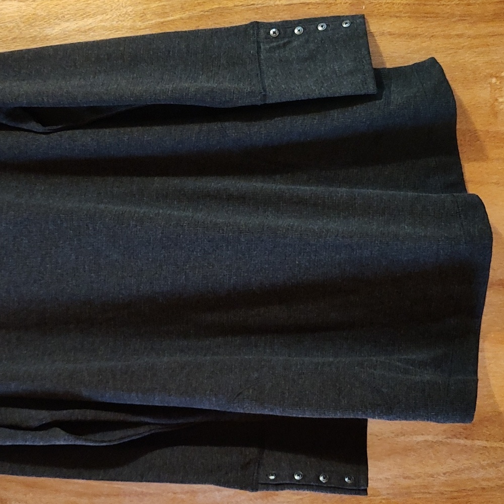 NWT J.Jill Waffle Knit Thermal Top Dark Charcoal Boat Neck Button Cuff Size LT - Picture 4 of 13